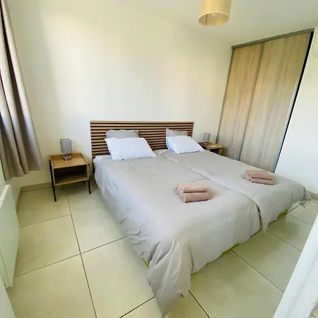 T4 65m Avec Garage A 10 Min A Pied Du Centre Apartment *